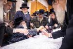 סעודת הילולא פונעם הייליגן צאנזער רב זי"ע ביי נכדו כ"ק אדמו"ר מצאנז קלויזענבורג שליט"א