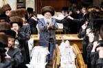  בילדער גאלערי: פסח בחצר הקודש באבוב 