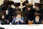  בילדער גאלערי: פסח בחצר הקודש באבוב 