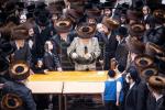  בילדער גאלערי: פסח בחצר הקודש באבוב 