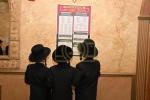 מעמד אדיר "כינוס השבת" בראשות גדולי ומאורי ישראל שליט"א, אפצוצייכענען 20 יאר פון אומבויגזאמע שמירת שב"ק אין שטאט וויליאמסבורג