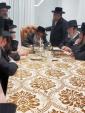 מסיבת לחיים אין שטוב פון כ"ק אדמו"ר מסאטמאר שליט"א אין קרית יטב לב, לרגל דאס אפקויף פון די שם הבנין פונעם נייעם פראכטפולן הצלה גאראדזש אין שטאט