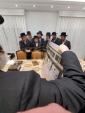 מסיבת לחיים אין שטוב פון כ"ק אדמו"ר מסאטמאר שליט"א אין קרית יטב לב, לרגל דאס אפקויף פון די שם הבנין פונעם נייעם פראכטפולן הצלה גאראדזש אין שטאט
