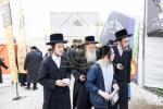 טויזענטער בילדער פונעם גרויסארטיגן יומא דהילולא אין קערעסטיר חלק א'