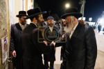 טויזענטער בילדער פונעם גרויסארטיגן יומא דהילולא אין קערעסטיר חלק א'