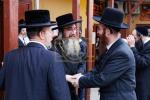 טויזענטער בילדער פונעם גרויסארטיגן יומא דהילולא אין קערעסטיר חלק א'