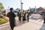 טויזענטער בילדער פונעם גרויסארטיגן יומא דהילולא אין קערעסטיר חלק א'