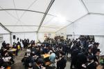 טויזענטער בילדער פונעם גרויסארטיגן יומא דהילולא אין קערעסטיר חלק א'