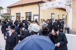 טויזענטער בילדער פונעם גרויסארטיגן יומא דהילולא אין קערעסטיר חלק א'