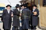 טויזענטער בילדער פונעם גרויסארטיגן יומא דהילולא אין קערעסטיר חלק א'