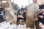 טויזענטער בילדער פונעם גרויסארטיגן יומא דהילולא אין קערעסטיר חלק א'