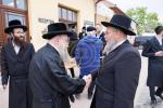 טויזענטער בילדער פונעם גרויסארטיגן יומא דהילולא אין קערעסטיר חלק א'