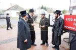 טויזענטער בילדער פונעם גרויסארטיגן יומא דהילולא אין קערעסטיר חלק א'