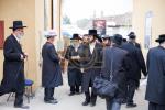 טויזענטער בילדער פונעם גרויסארטיגן יומא דהילולא אין קערעסטיר חלק א'
