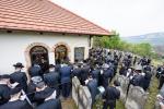 טויזענטער בילדער פונעם גרויסארטיגן יומא דהילולא אין קערעסטיר חלק א'