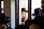 טויזענטער בילדער פונעם גרויסארטיגן יומא דהילולא אין קערעסטיר חלק א'
