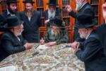 געשעענישן בחצר הקודש פאפא 