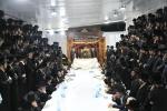 כ"ק אדמו"ר מסאדיגורא שליט"א ביים סעודת הילולא פון זקינו האדמו"ר הכנסת מרדכי מסאדיגורא זצ"ל 
