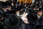ל"ג בעומר בחצר הקודש צאנז קלויזענבורג 