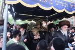 הכנסת ספר תורה לבית המדרש הגדול דסאטמאר ע"י משפחת הרב החסיד ר' אריה לייביש טייטלבוים ז"ל 