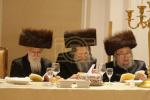 הכנסת ספר תורה לבית המדרש הגדול דסאטמאר ע"י משפחת הרב החסיד ר' אריה לייביש טייטלבוים ז"ל 