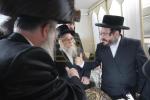 הכנסת ספר תורה לבית המדרש הגדול דסאטמאר ע"י משפחת הרב החסיד ר' אריה לייביש טייטלבוים ז"ל 