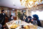כ"ק מרן אדמו"ר מסאטמאר שליט"א באזוכט די בוי-אַרבעט פון נייעם גיגאַנטישן "בית רחל - בנין גאָלדבערגער" אין קרית יואל 