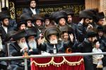 פולע גאלערי: מעמד הכנסת ספר תורה דורך קהילת וויזניץ אין בני ברק 