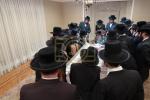כ"ק אדמו"ר מפינסק קארלין שליט"א באזוכט אין קרית יואל 