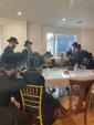כ"ק אדמו"ר מבאבוב שליט"א אויף א באזוך ביי חותנו הרה"ג חיים דוד וואקסמאן שליט"א דומ"ץ באבוב מאנסי 