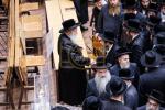 יארצייט פון הרה"ק  מבאבוב זצ"ל ביי בנו כ"ק אדמו"ר מבאבוב שליט"א 