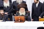 יארצייט פון הרה"ק  מבאבוב זצ"ל ביי בנו כ"ק אדמו"ר מבאבוב שליט"א 