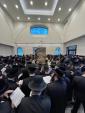 Main image for ערשטע בילד: כ"ק אדמו"ר מטאהש שליט"א בעליה לציון אביו ביומא דהילולא כ"ז אב 
