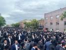 מסע הלוי' פון הגאון הגדול רבי אהרן שעכטער זצ"ל ראש ישיבת רביני חיים בערלין 