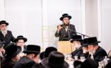 היסטארישע סעודת ר"ח אלול פארגעקומען אין שטוב פון כ"ק אדמו"ר מפאפא שליט"א אינאיינעם מיט צענדליגער פילאנטראפן לטובת די אויסברייטערונג פון כולל קהלת יעקב פאפא