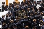 א' סליחות בחצר הקודש סקווירא 