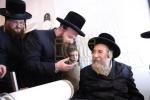 מעמד סיום כתיבת ספר תורה בחצר הקודש פינסק קארלין 