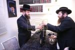 מעמד סיום כתיבת ספר תורה בחצר הקודש פינסק קארלין 