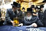 כ"ק אדמו"ר מוויזניץ שליט"א איז פוקד בציון התנא רבי מאיר בעל הנס 