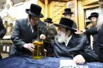 כ"ק אדמו"ר מוויזניץ שליט"א איז פוקד בציון התנא רבי מאיר בעל הנס 