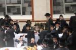 פולע גאלערי: ט"ו בשבט בחצר הקודש פאפא 