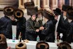 שמחת החתונה פון נכדת כ"ק אדמו"ר מספינקא שליט"א .  בן בנו הגדול הרה"צ אב"ד ספינקא שליט"א