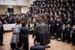 שמחת החתונה פון נכדת כ"ק אדמו"ר מספינקא שליט"א .  בן בנו הגדול הרה"צ אב"ד ספינקא שליט"א
