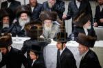 שמחת החתונה פון נכדת כ"ק אדמו"ר מספינקא שליט"א .  בן בנו הגדול הרה"צ אב"ד ספינקא שליט"א