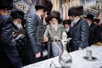 שמחת החתונה פון נכדת כ"ק אדמו"ר מספינקא שליט"א .  בן בנו הגדול הרה"צ אב"ד ספינקא שליט"א