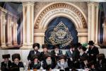 שמחת החתונה פון נכדת כ"ק אדמו"ר מספינקא שליט"א .  בן בנו הגדול הרה"צ אב"ד ספינקא שליט"א