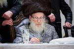 שמחת החתונה פון נכדת כ"ק אדמו"ר מספינקא שליט"א .  בן בנו הגדול הרה"צ אב"ד ספינקא שליט"א