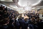 שמחת החתונה פון נכדת כ"ק אדמו"ר מספינקא שליט"א .  בן בנו הגדול הרה"צ אב"ד ספינקא שליט"א