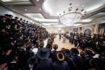 שמחת החתונה פון נכדת כ"ק אדמו"ר מספינקא שליט"א .  בן בנו הגדול הרה"צ אב"ד ספינקא שליט"א