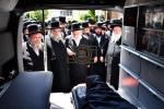 פולע גאלערי: מסע הלוי' פון הרבנית אשת הפני מנחם מגור ע"ה